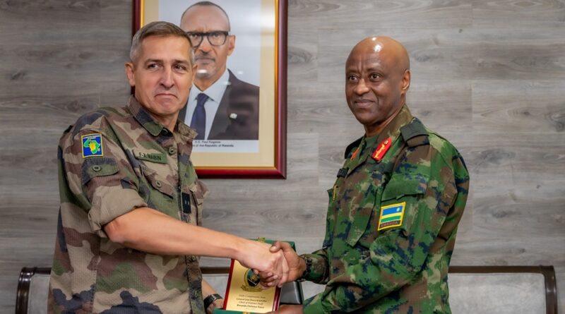RDF Chief of Defence Staff receives Commander of French Contingent ...